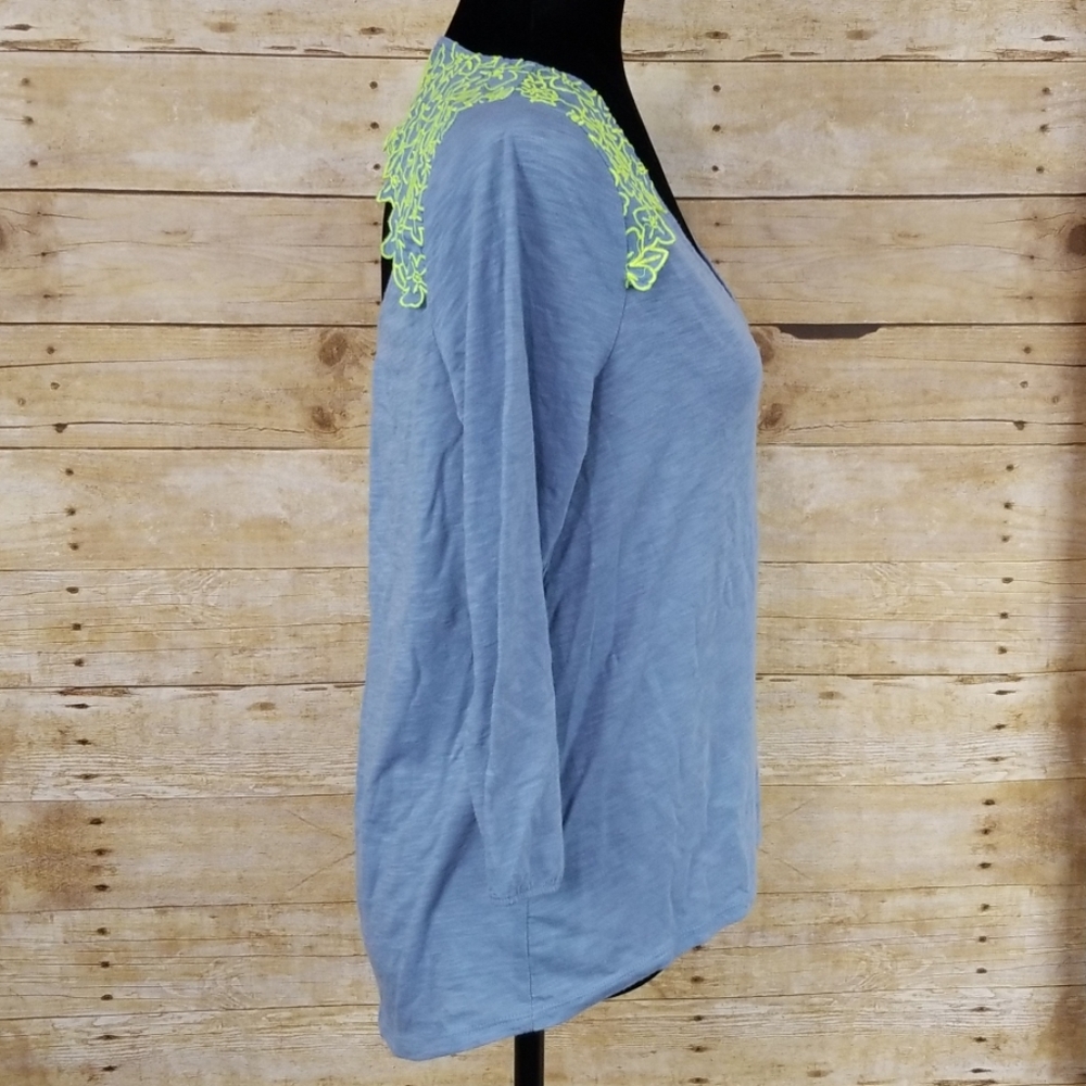 American Eagle Floral Embroidered Cut Out Top - Picture 4 of 8